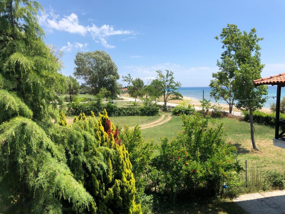 Sofia'S Pearl Beachfront Maisonette Nea Kallikrateia Exterior foto